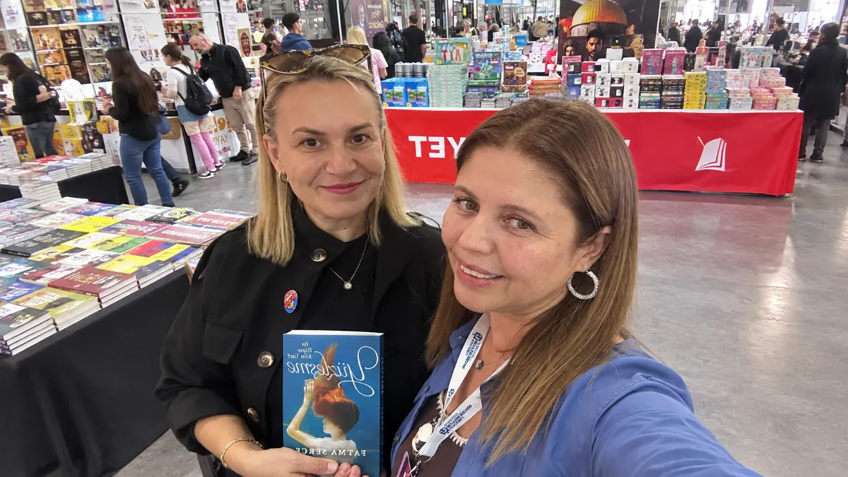 Fatma Serçe, Kocaeli Kitap Fuarı’nda Kitaplarını İmzaladı