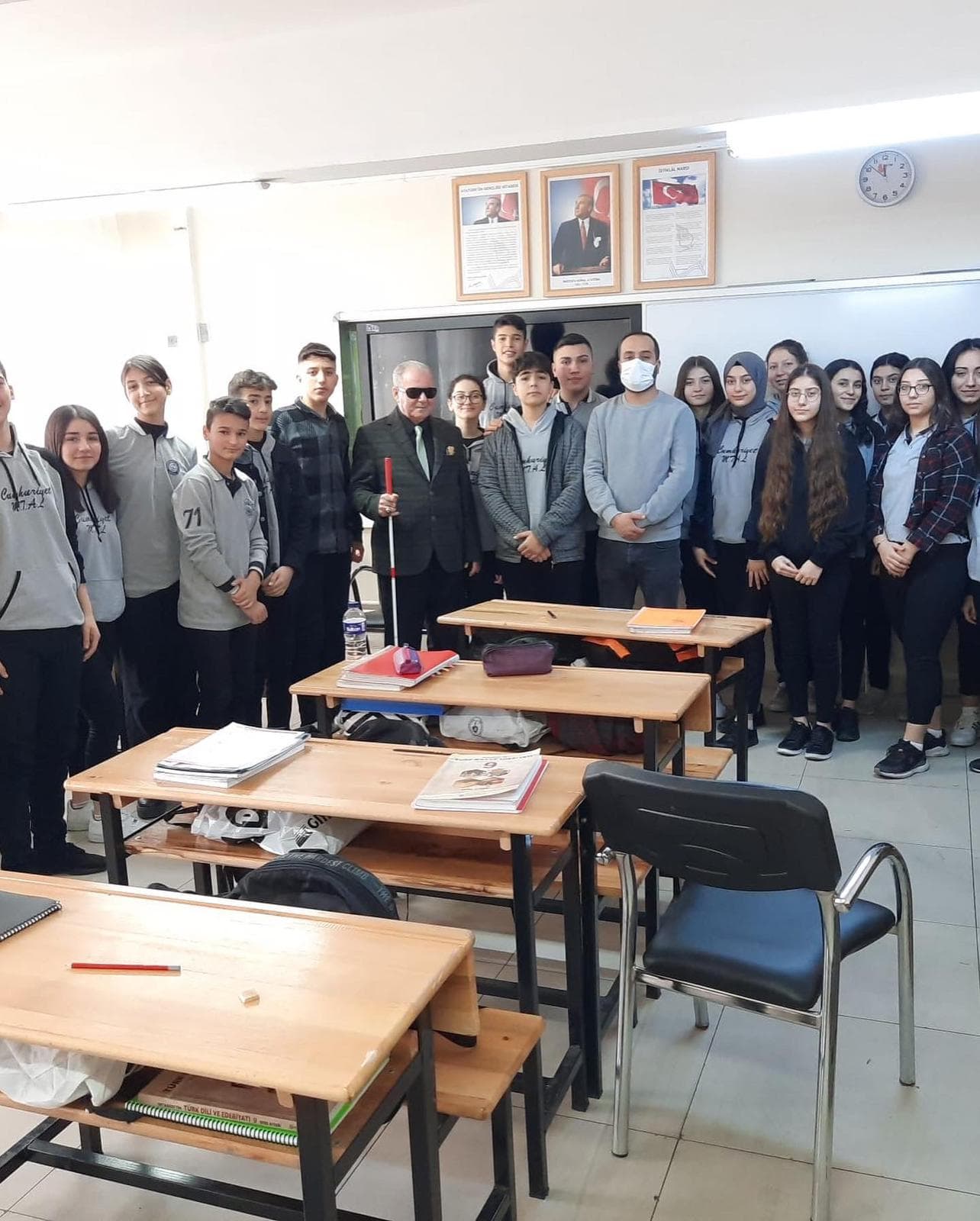 GÖRMEM İÇİN SEN VARSIN!