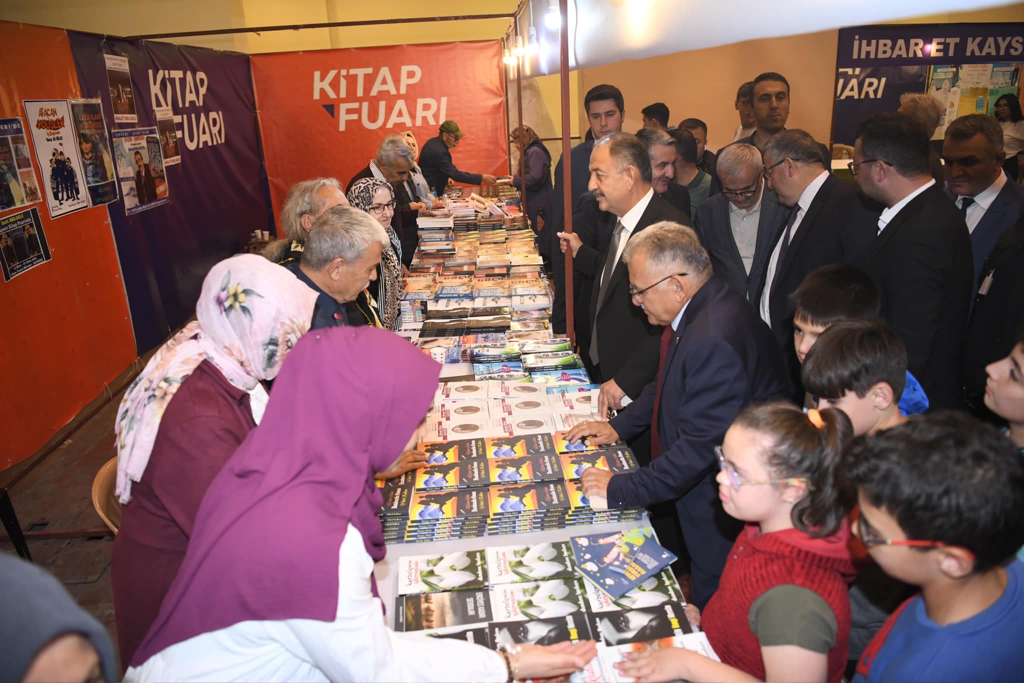 KAYSERİ KİTAP FUARI KAPILARINI AÇTI