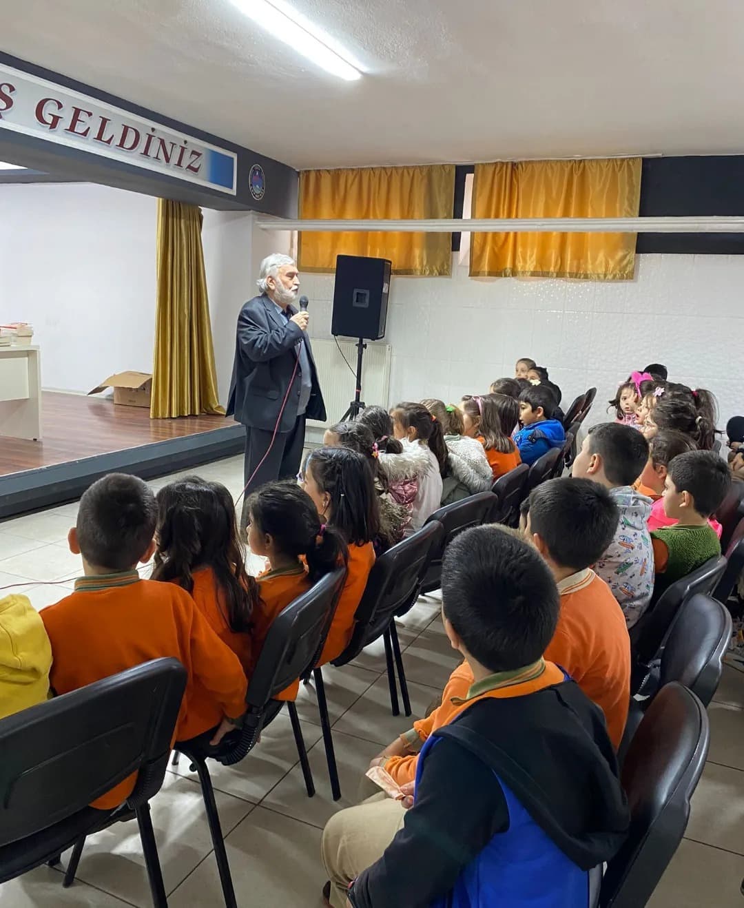 Ali Özkanlı Minik Okurlarıyla Buluştu