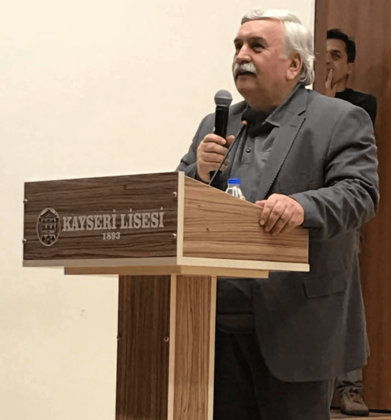 Eğitimci Yazar Şair Ali Özkanlı'dan  Müjde!